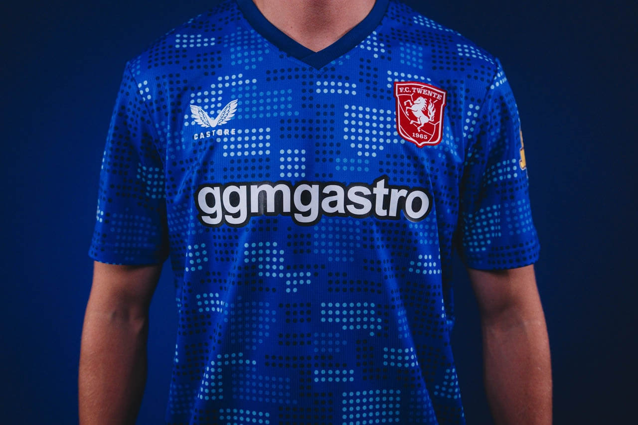 Camisa titular do FC Twente 2025-2026 Castore Away kit