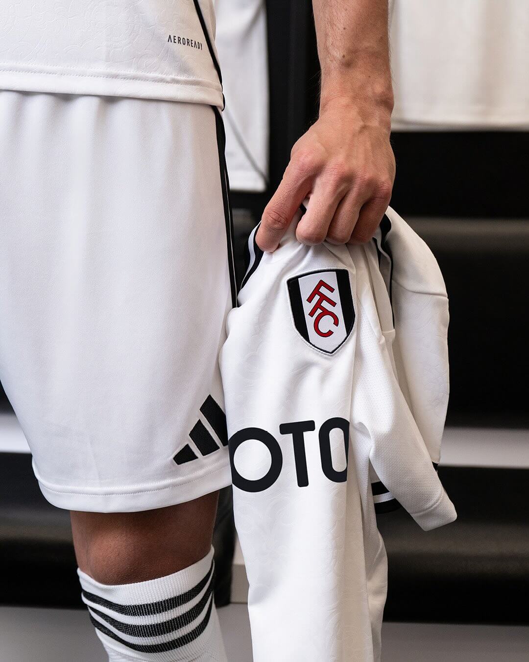 Camisa titular do Fulham 2025-2026 adidas