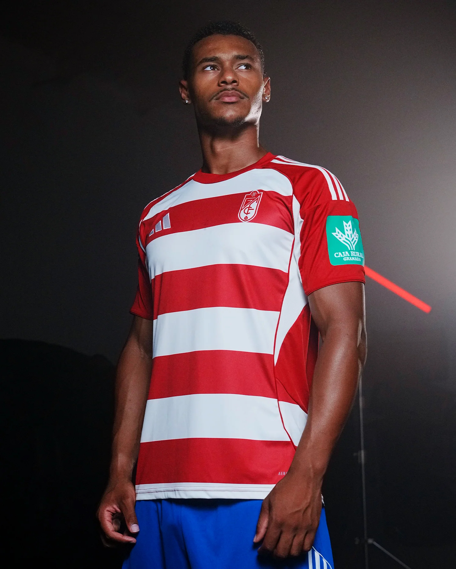 Camisa titular do Granada CF 2025-2026 adidas