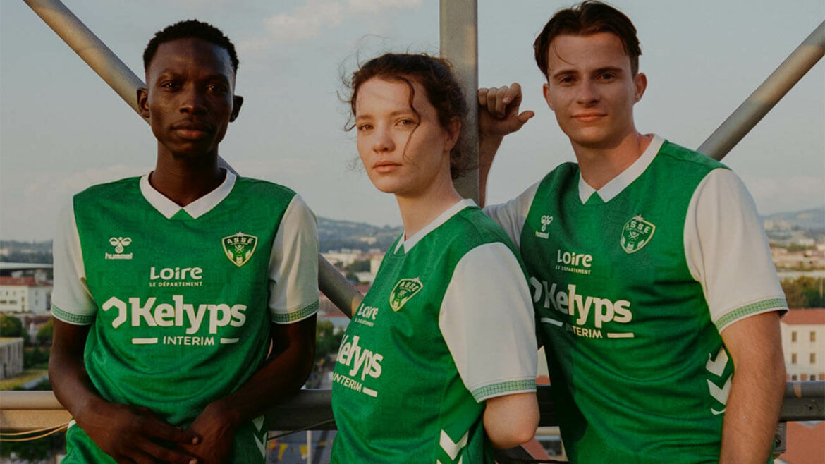 Camisa titular do Saint-Étienne 2025-2026 Hummel