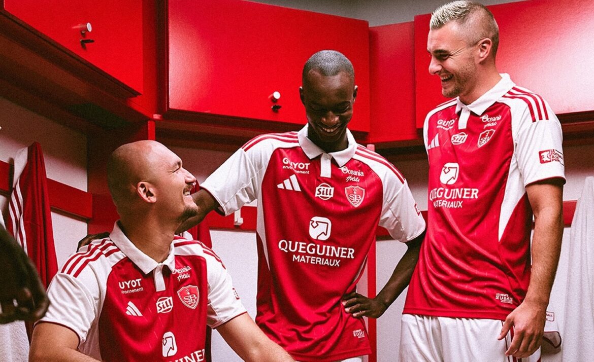 Camisa titular do Stade Brestois 2025-2026 é revelada pela Adidas