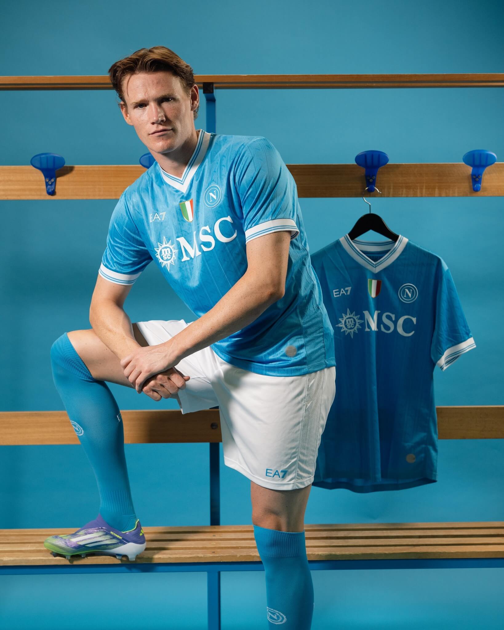 Camisas do Napoli 2025-2026 são reveladas pela EA7