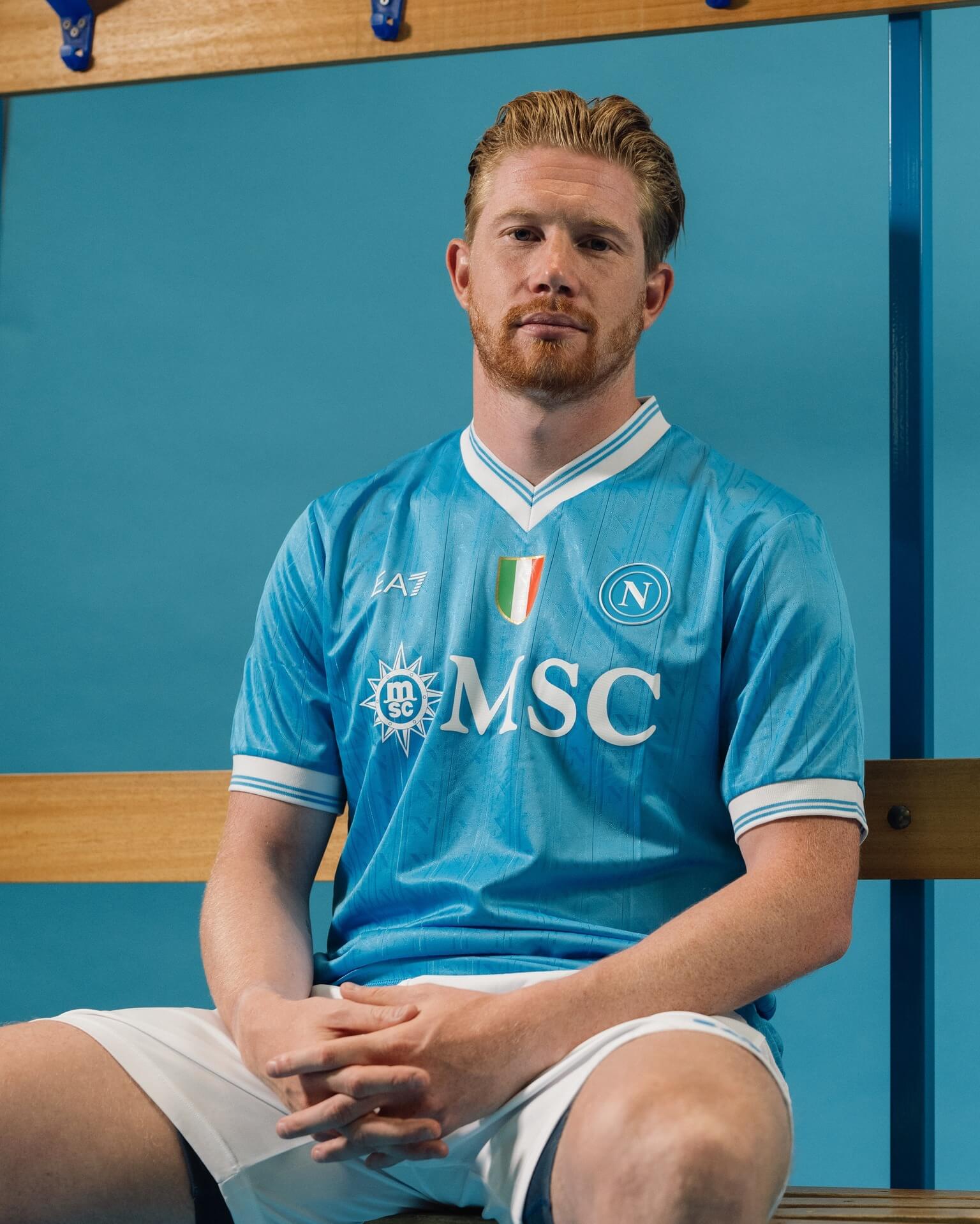 Camisas do Napoli 2025-2026 são reveladas pela EA7