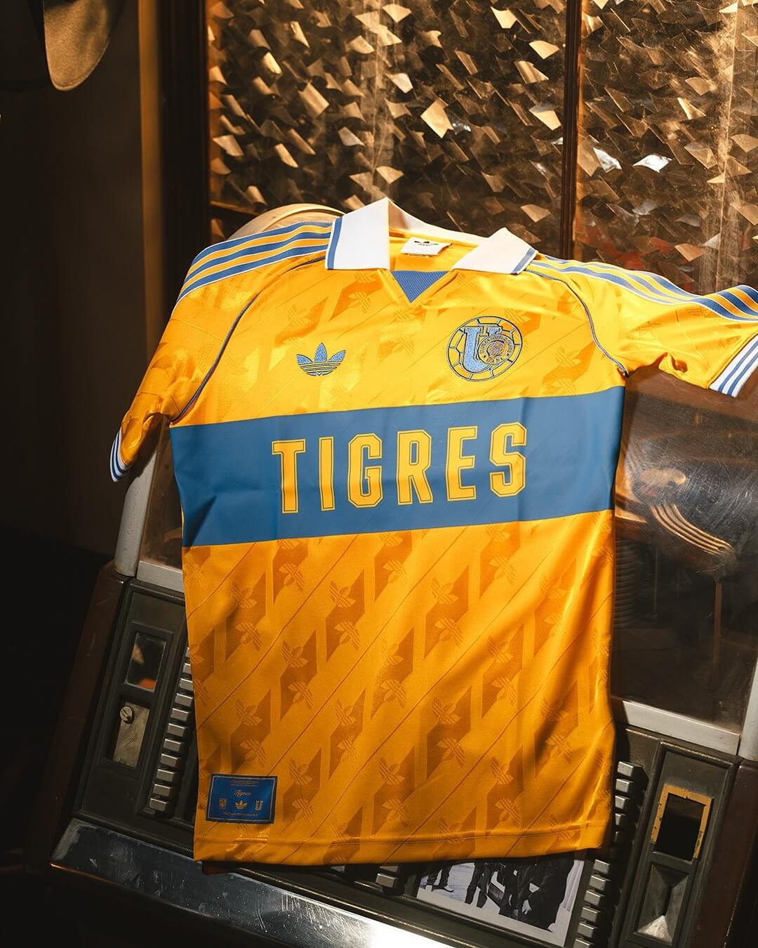 Coleção Tigres x Adidas Originals
