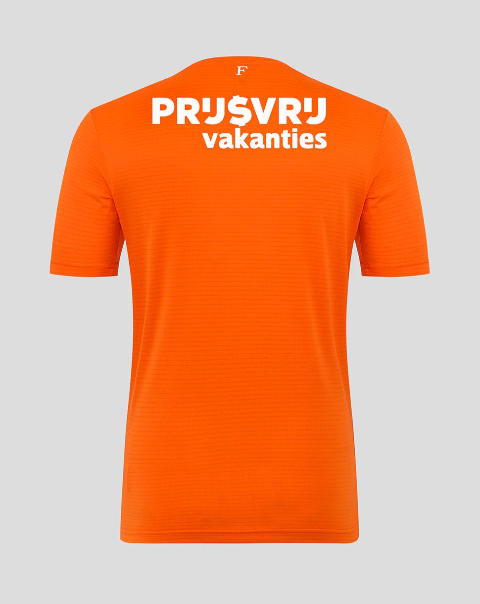 Feyenoord e Castore lançam nova camisa reserva para a temporada 2025-2026
