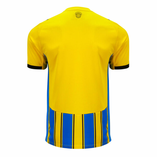 Southampton lança nova camisa reserva para a temporada 2025-2026