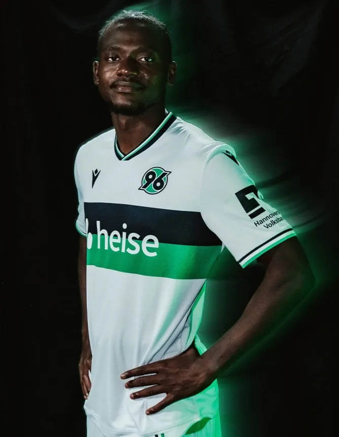 Terceira camisa do Hannover 96 2025-2026 Macron