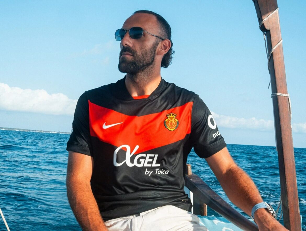 Terceira camisa do RCD Mallorca 2025-2026 é lançada pela Nike